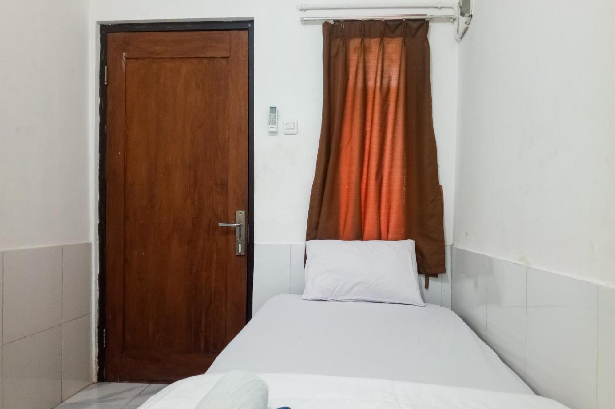 Hotel Malibu Syariah Bogor Redpartner Exterior foto